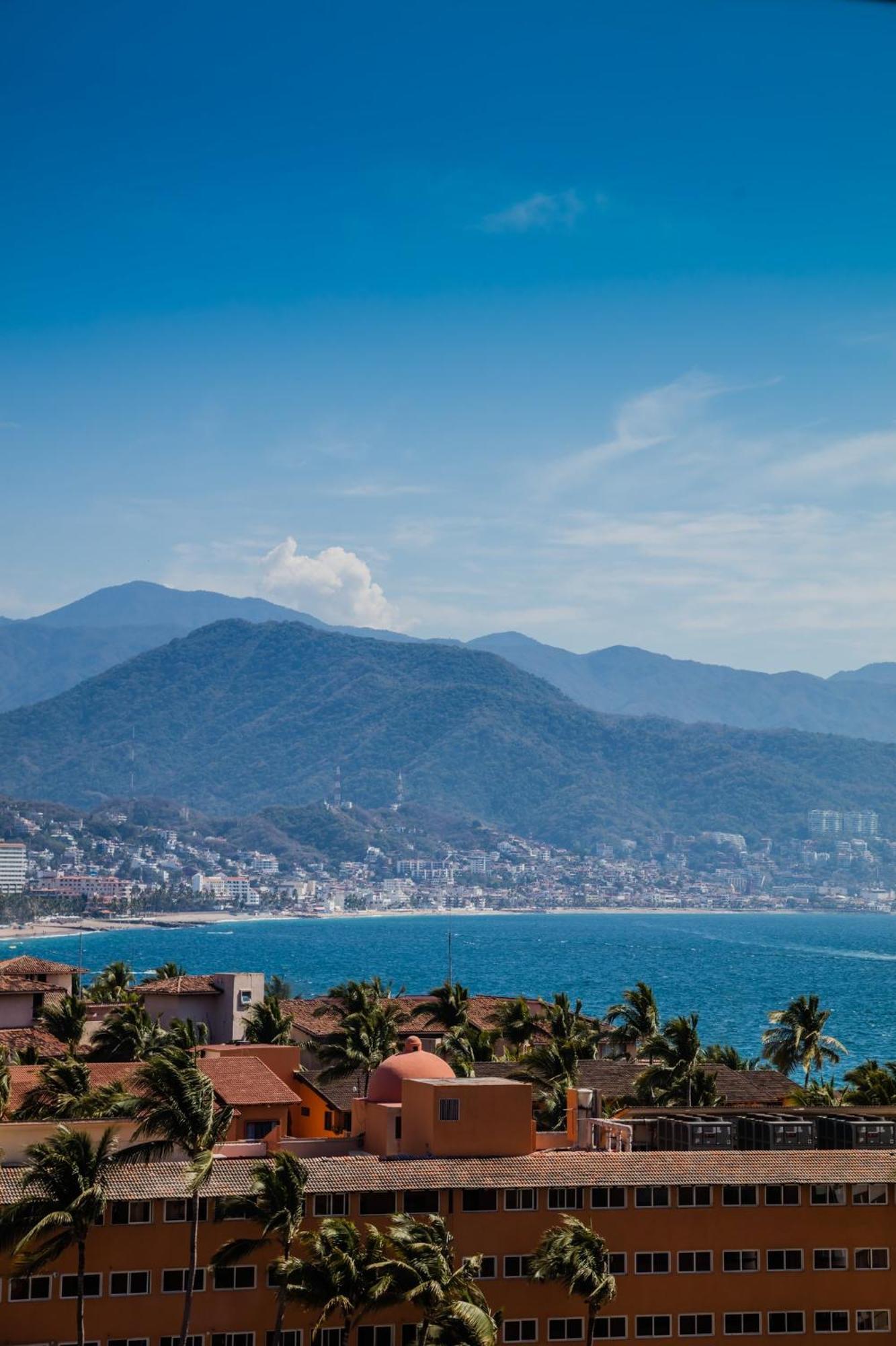 One Puerto Vallarta Aeropuerto Eksteriør billede